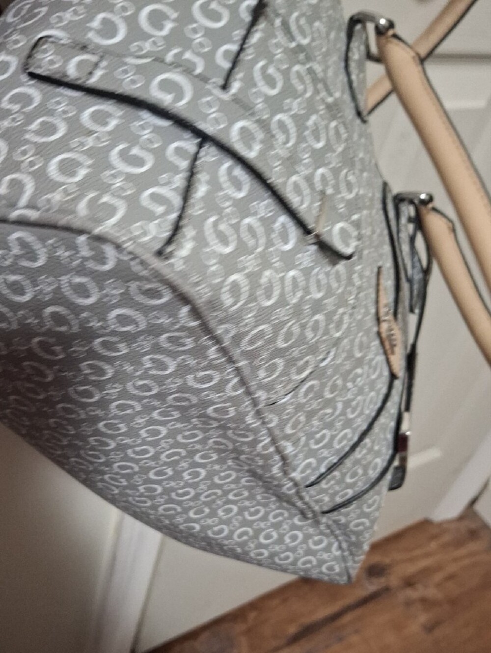 GUESS Gray Monogram Tote with Beige Handles - Picture 3 of 16